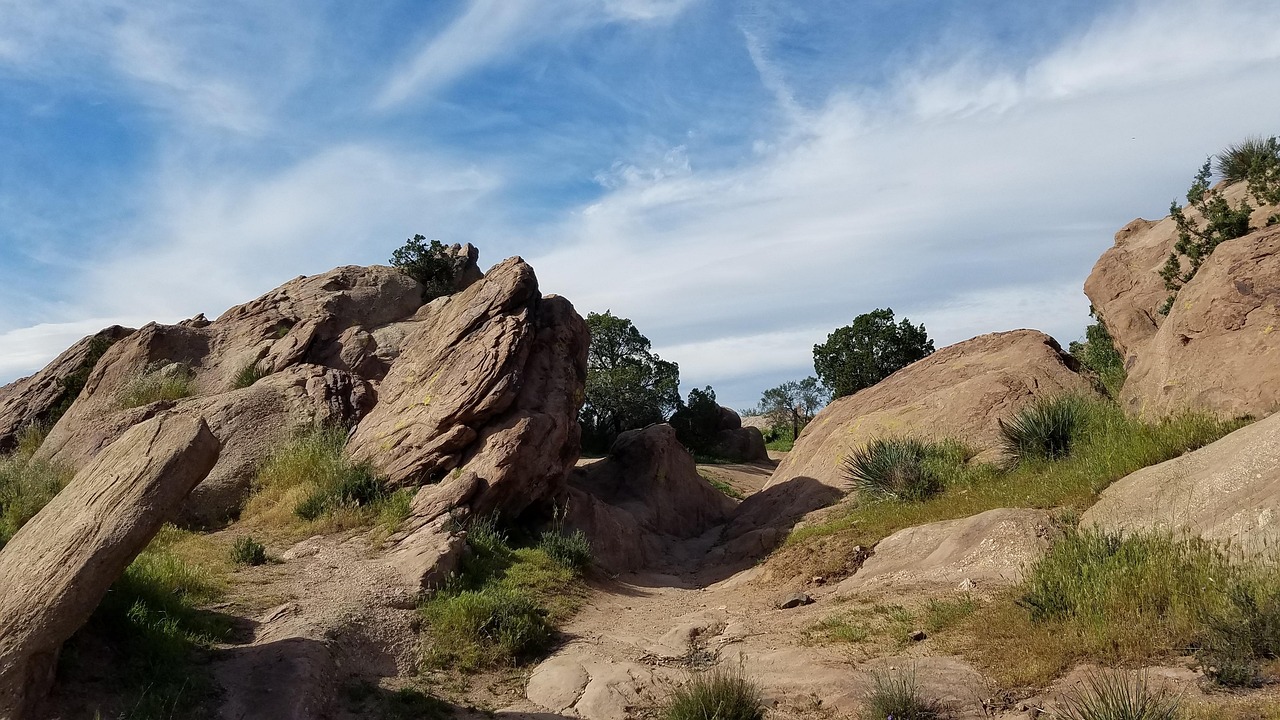 Vazquez rocks, nature, california — Choosing the Best of Storage Options Now